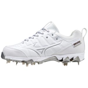 9-Spike Swift 7 Low Womens Metal Softball Cleat