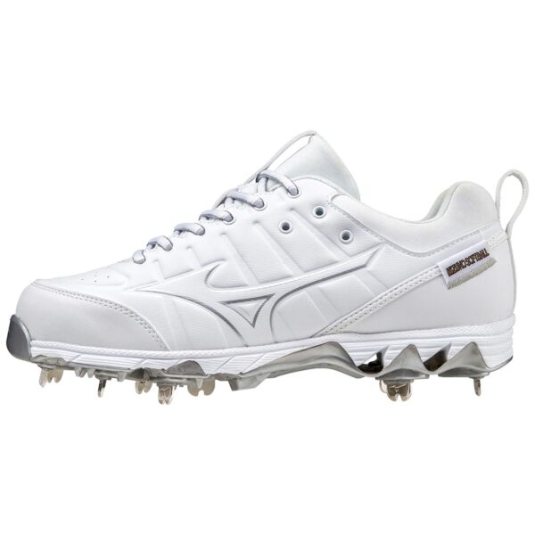 9-Spike Swift 7 Low Womens Metal Softball Cleat