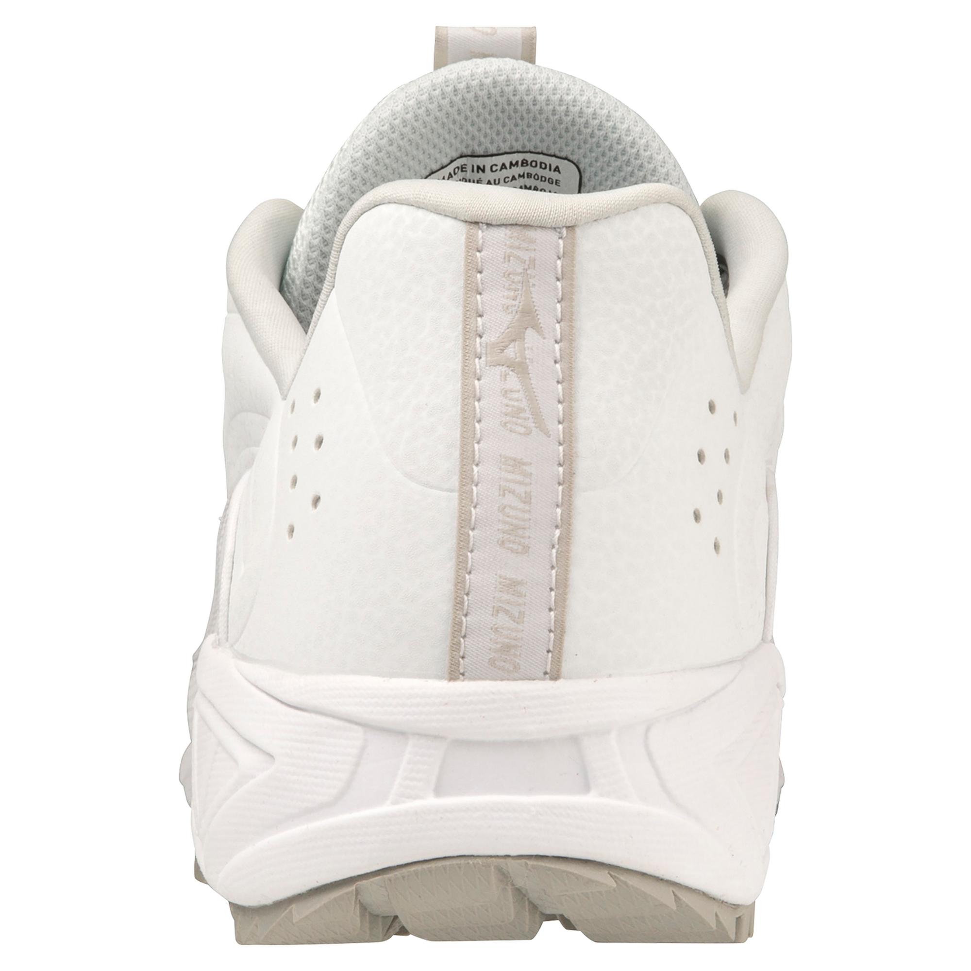 Mizuno Ambition 3 FP Low All Surface Women's Turf Shoe - Image 5