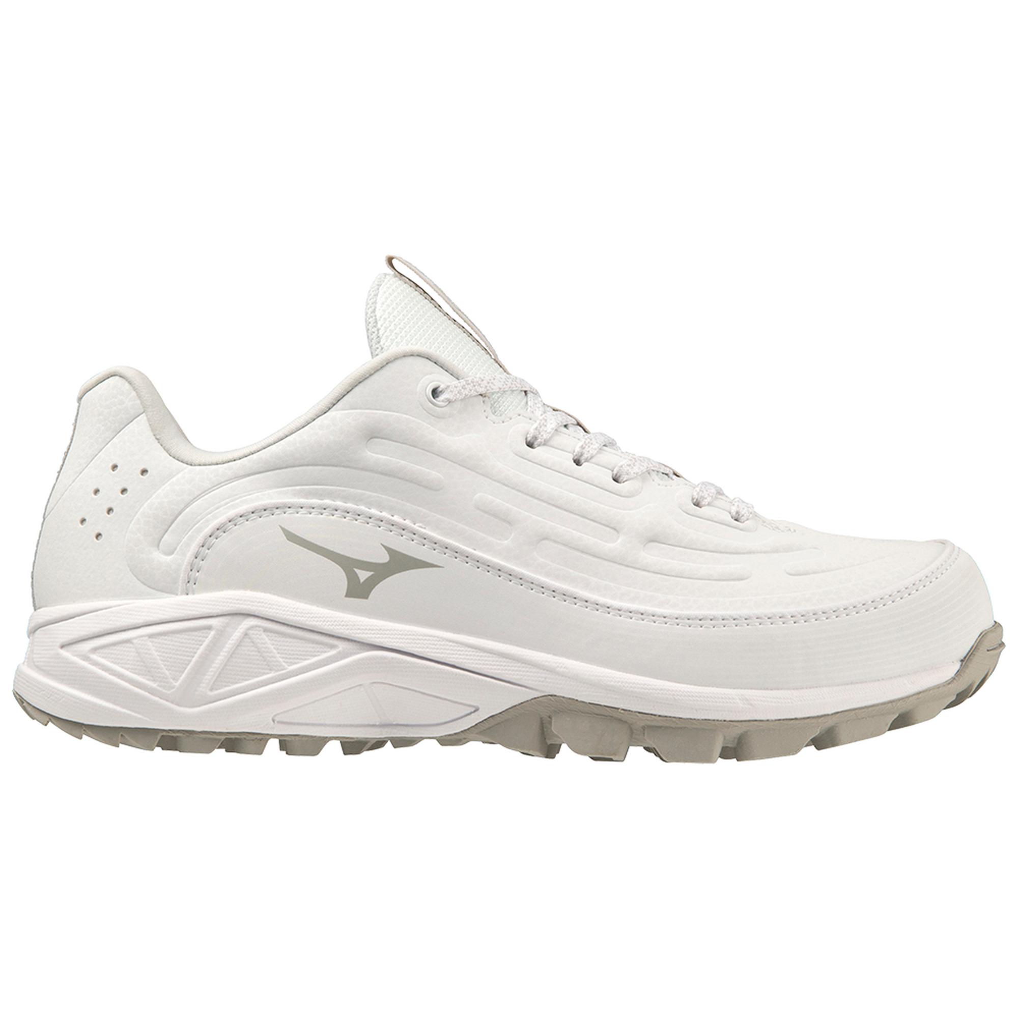 Mizuno Ambition 3 FP Low All Surface Women's Turf Shoe - Image 6