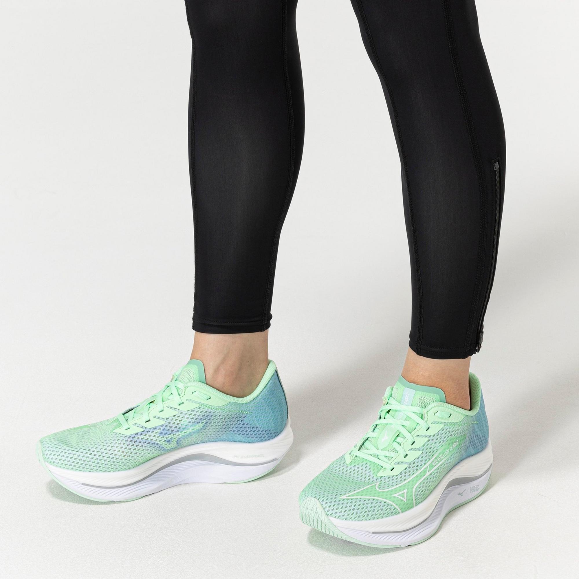 Women's Wave Rebellion Flash 2 Running Shoe - Image 9